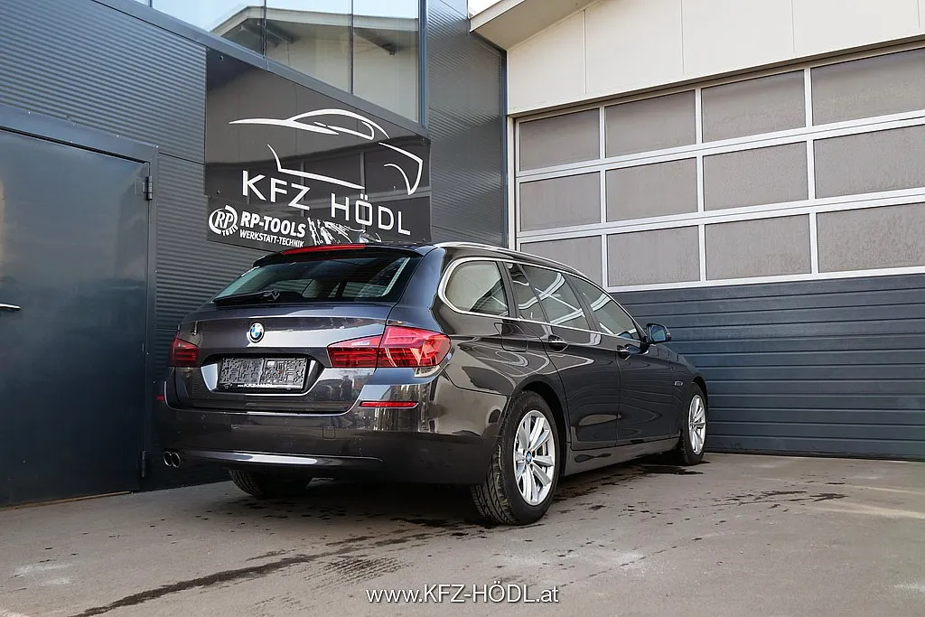 BMW 518d Touring Österreich-Paket Aut. Image 2